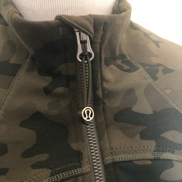 Sold. Lululemon savasana camo forme jacket - Picture 6 of 7